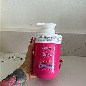 Mar Bella Body Lotion Hibiscus Infused Jasmine 16.9 oz NEW